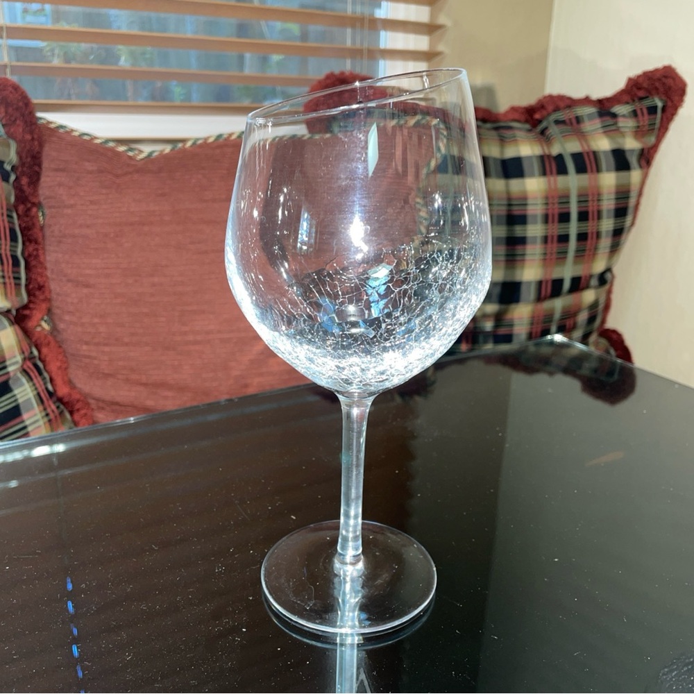 Pier 1 Crackle Slant Red Wine Design Clear Wine Glass
